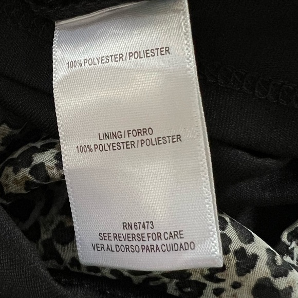 Taylor Monochrome Patterned Long Sleeve Dress - Picture 14 of 14